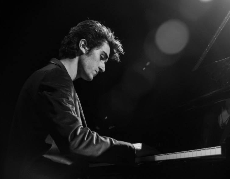 ポマンティ, サムの肖像写真