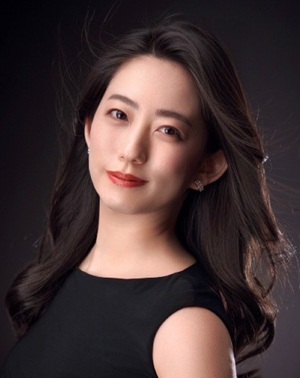 土田　彩花の肖像写真