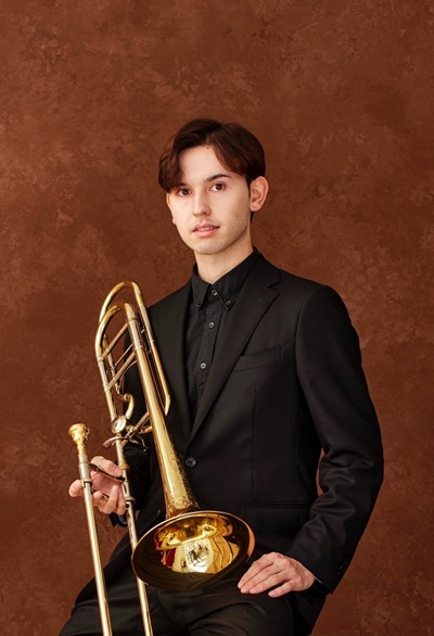 エンスレン　ショーン　陸の肖像写真