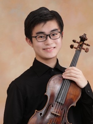 Hiroyasu, Tomoの肖像写真