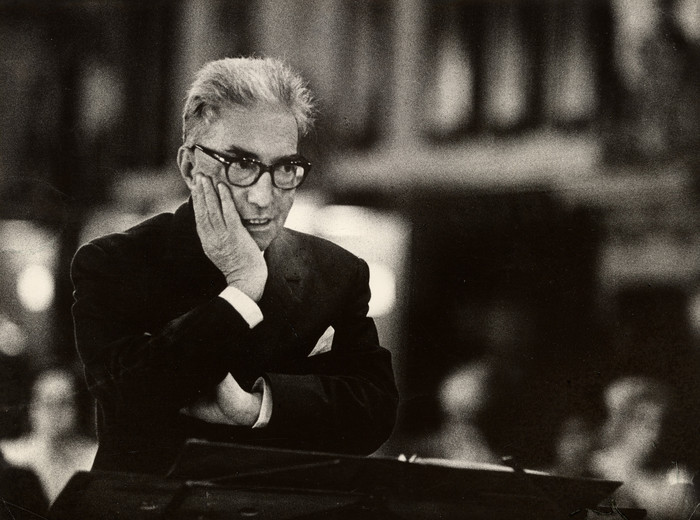 ダッラピッコラの肖像写真