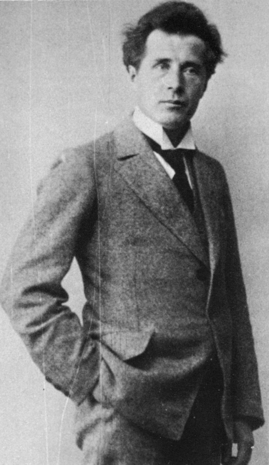 Madetoja, Leeviの肖像写真