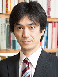 上田　泰史　の肖像写真