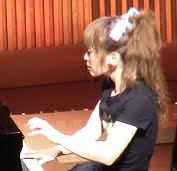 加藤　麗子の肖像写真