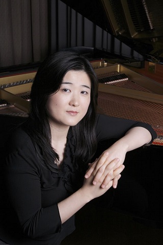 Miyake, Mamiの肖像写真