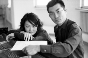 Duo HIBIKI (Higashi, Keiko/ Akamatsu, Rintarou)の肖像写真