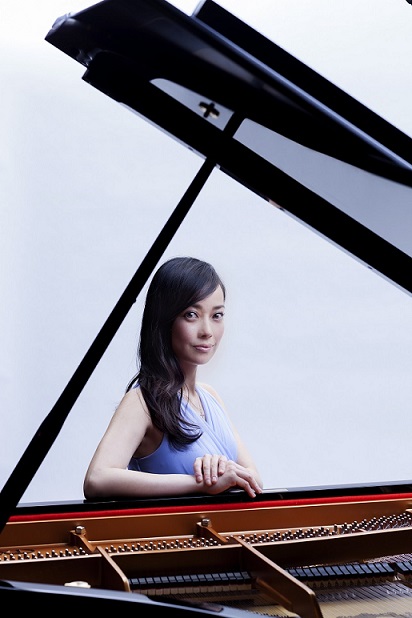 三浦　友理枝の肖像写真