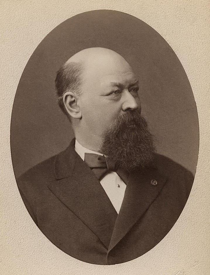 スッペの肖像写真