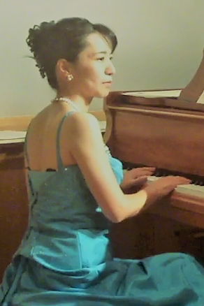 崎山　志保の肖像写真