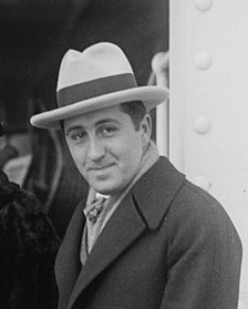 ピントの肖像写真