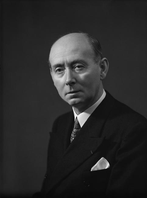 サマズイユ, ギュスターヴの肖像写真