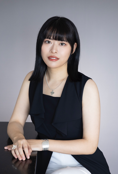 Mitsui, Yunoの肖像写真