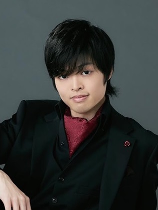 塩﨑　基央の肖像写真