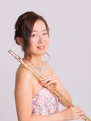 一言　香那子の肖像写真