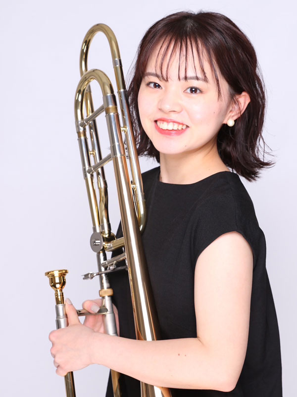 安久津　理子の肖像写真